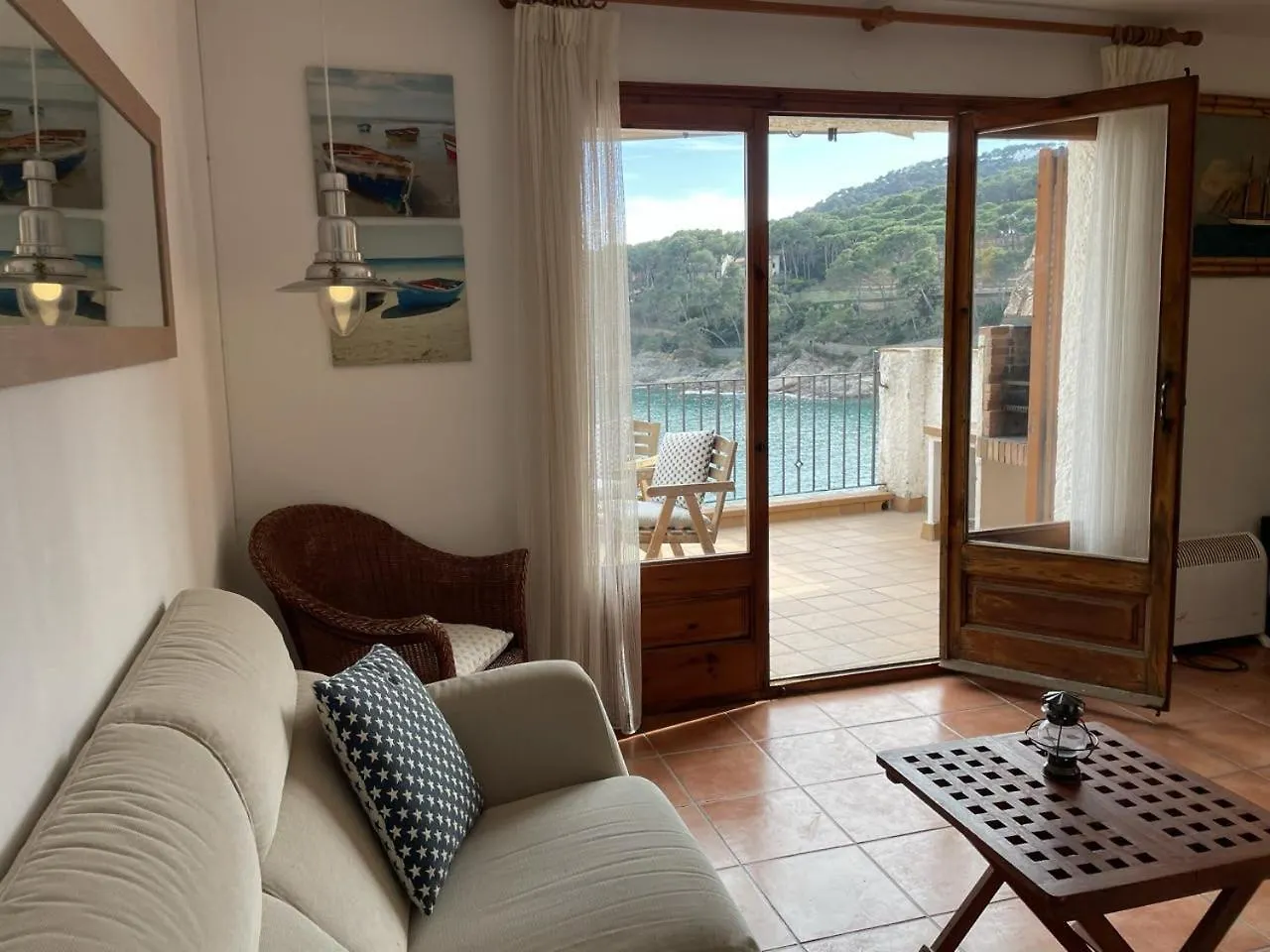 Tamariu Beach 2 - Terrace Penthouse On The Beach Apartment