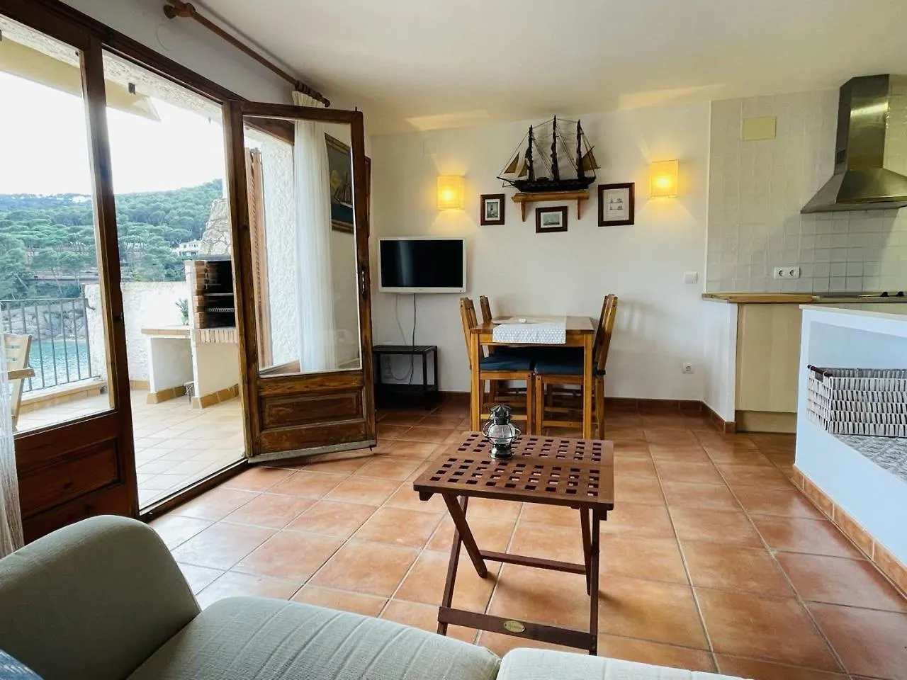 Tamariu Beach 2 - Terrace Penthouse On The Beach Apartment