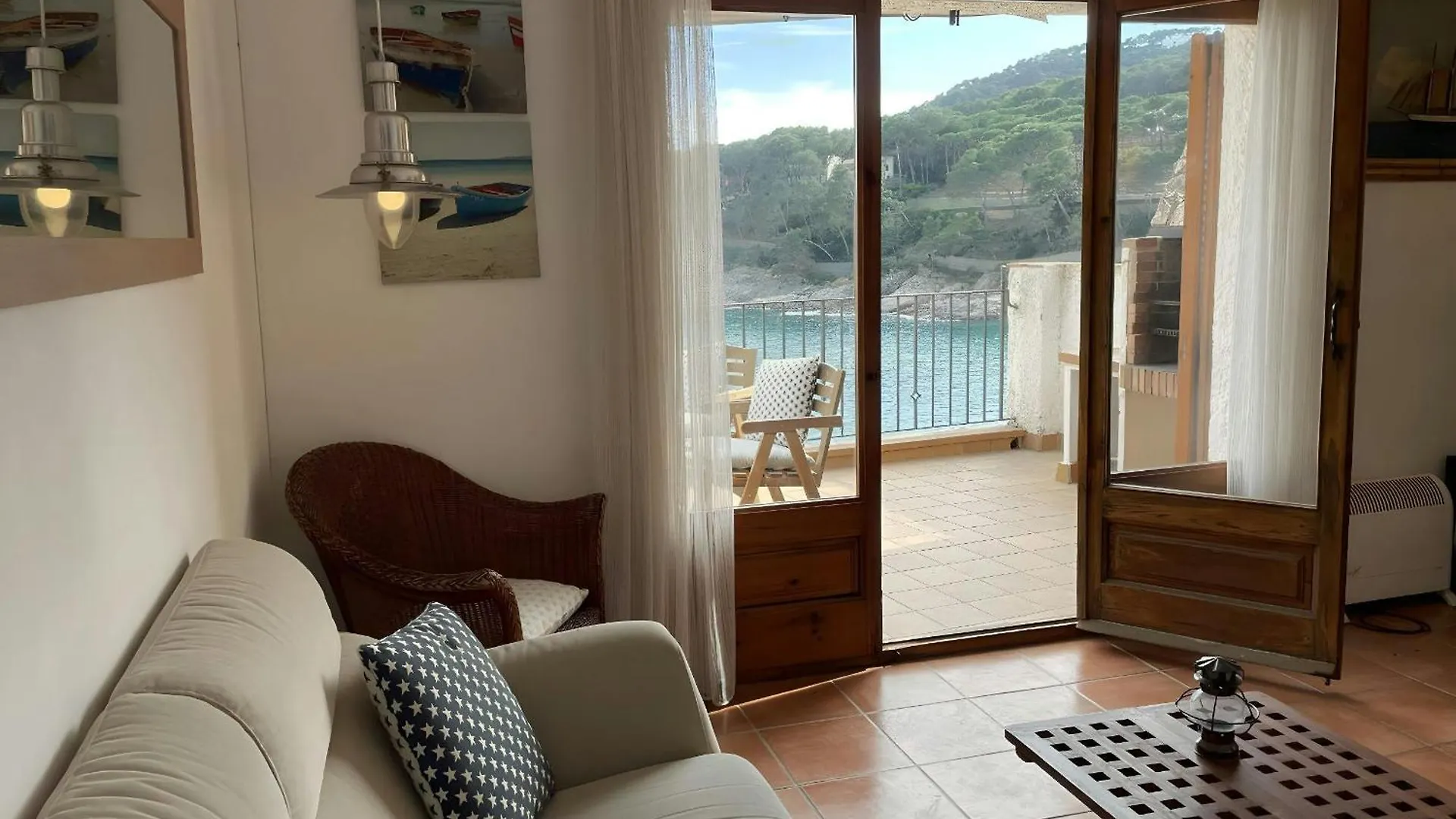 Tamariu Beach 2 - Terrace Penthouse On The Beach Apartment