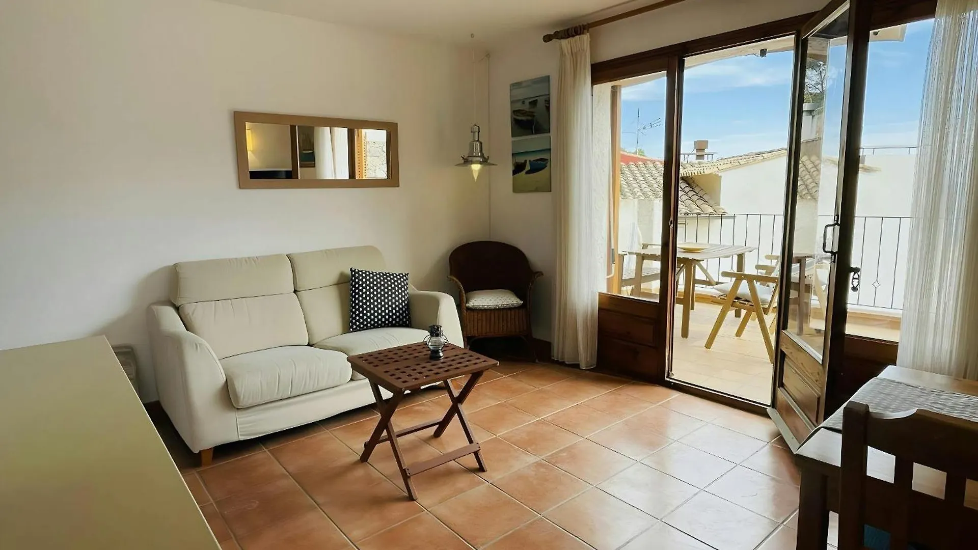 Tamariu Beach 2 - Terrace Penthouse On The Beach Apartment Spain