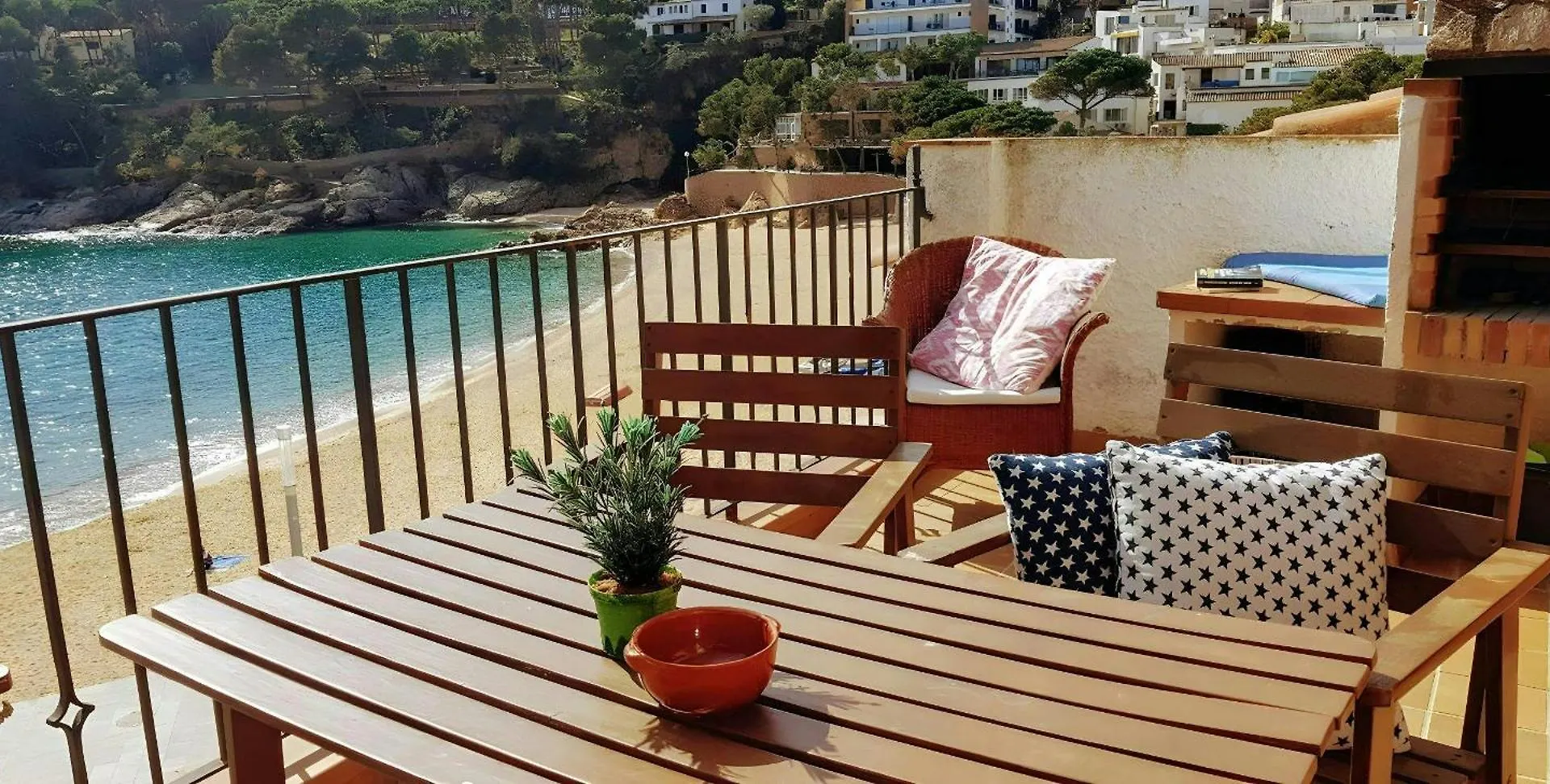 Tamariu Beach 2 - Terrace Penthouse On The Beach Apartment